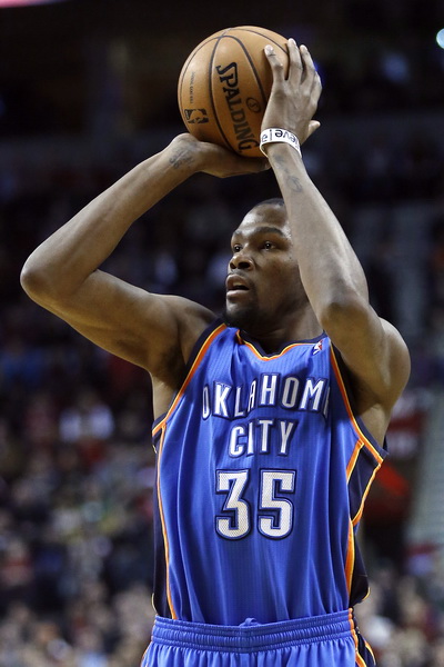 利拉德复出首秀出彩，多特蒙德主场险胜皇家马德里，豪取14连胜(皇家马德里vs多特蒙德回放)